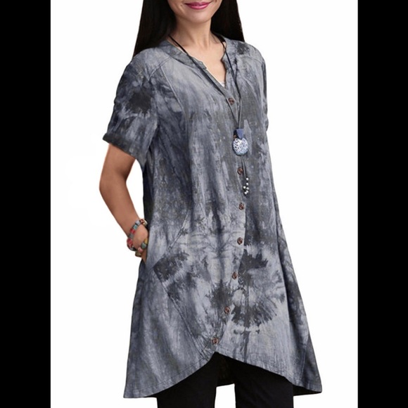 NWT💫Gracila vintage pattern v-neck mid long top - Picture 1 of 8